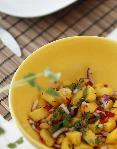 MANGOSALSA MED HONNING